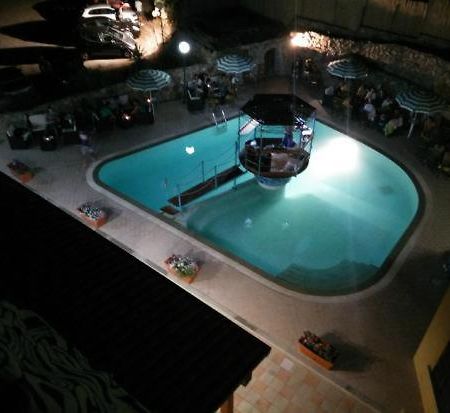 Hotel Le Palme SantʼAnna Arresi エクステリア 写真