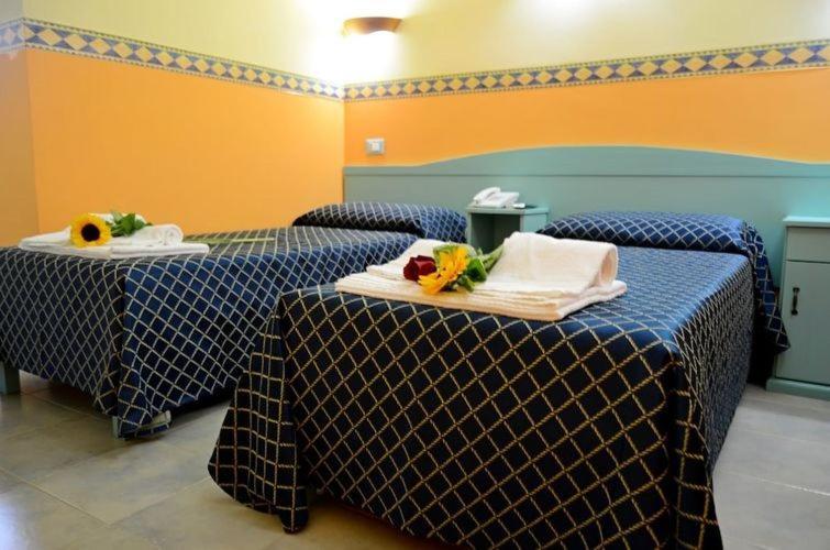 Hotel Le Palme SantʼAnna Arresi エクステリア 写真