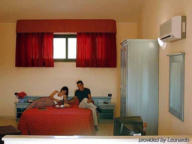 Hotel Le Palme SantʼAnna Arresi エクステリア 写真